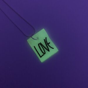 NÁHRDELNÍK LOVE FOSFOR